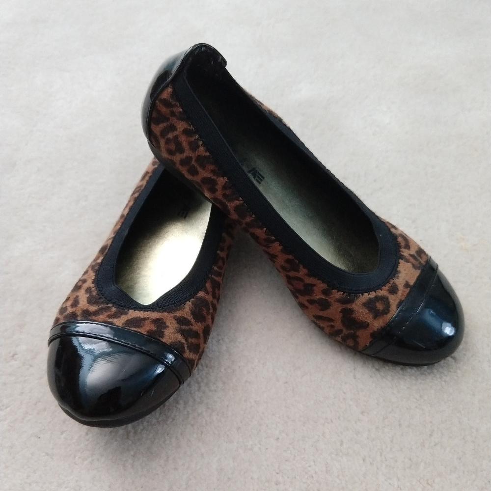 American Eagle Girls ballet flats